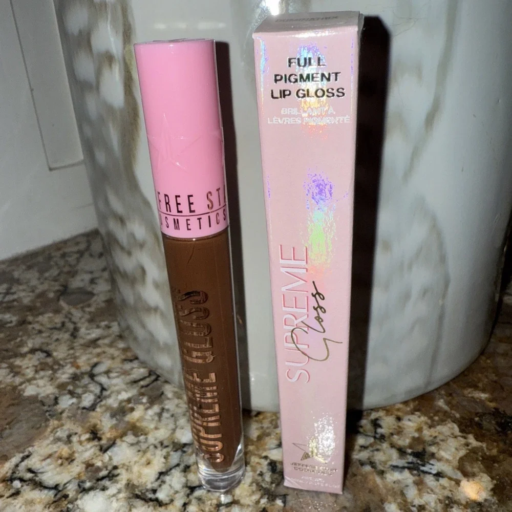 Jeffree Star cosmetics gloss dominatrix